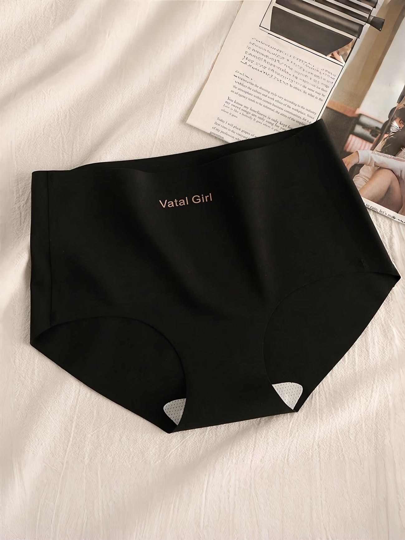Premium Seamless Women’s Panties | Soft Breathable Stretch Mid-Waist Underwear for Everyday Comfort( pack of 2 )